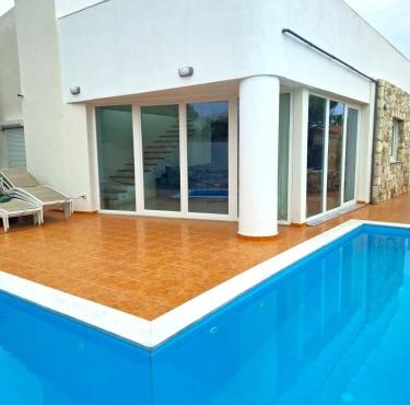 Villa IRA with private pool near the beach