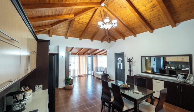 Villa JIOTA