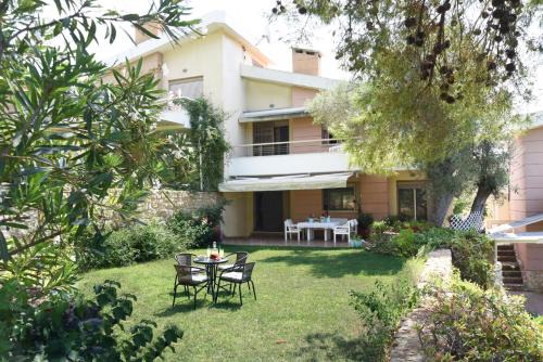 Villa Julia in Sani Beach