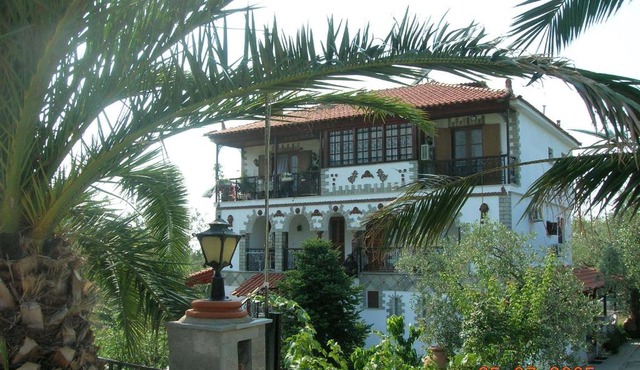 Villa Karapataki