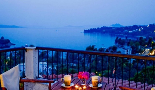 Villa kavourakia studio with sea view in 4CRX+VJ Skiathos