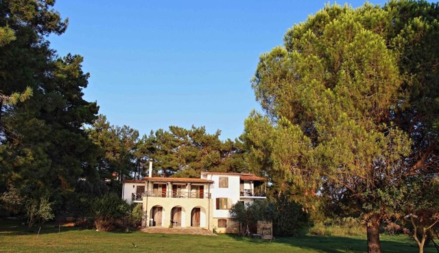 Villa King Filippos - Royal Beachfront - Sithonia Chalkidiki in Sithonia
