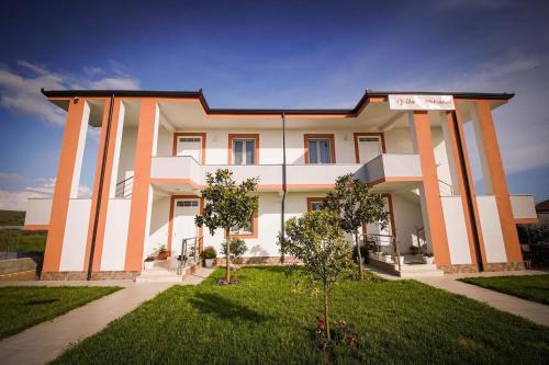 Villa Kokoneshi