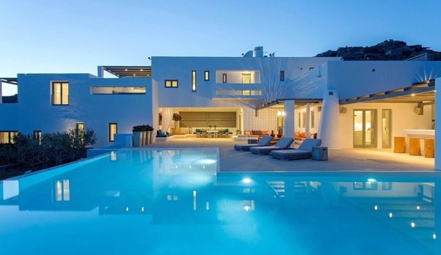 Villa Luna - Sunset view - Private Pool - sleeps 14