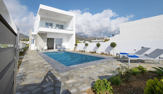 Villa Marina Hills mit privatem Pool