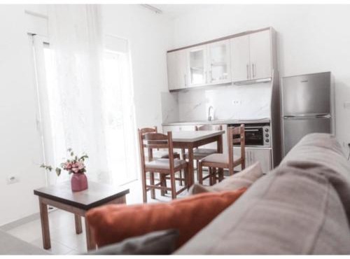 Villa Melodia Xhek in Ksamil