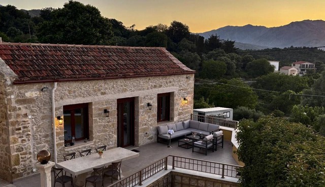Villa Methorion - Three Bedroom Villa, Sleeps 6