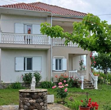 Villa Mira