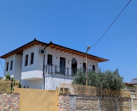 Villa Olive Berat