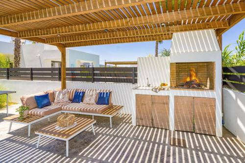 Villa Palm Vista by Villa Plus in Kremasti