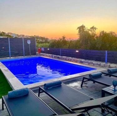 Villa Sheila with private pool in Roumelí