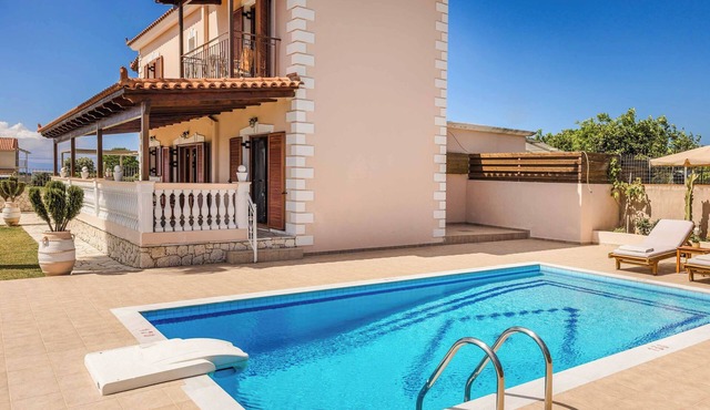 Villa Skala Blue - Two Bedroom Villa, Sleeps 4