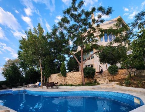 Villa Sunrise