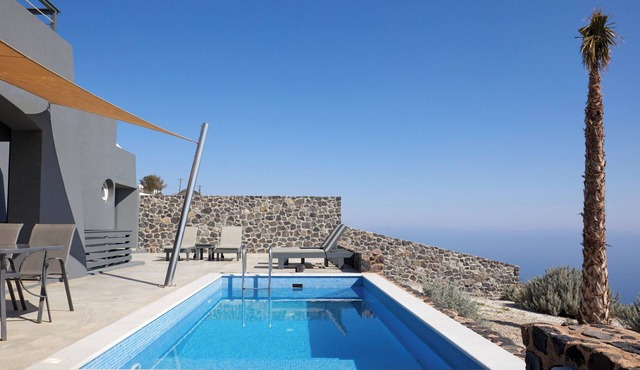 Villa Vinsanto with private heated pool, Theano Apartments Santorini in Thira - Santorini