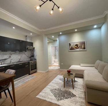 Villa VSV :Second Flat + Parking