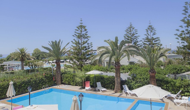 warm hospitality to creta aquamarine hotel