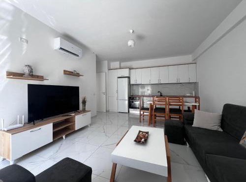 XH APARTMENTs