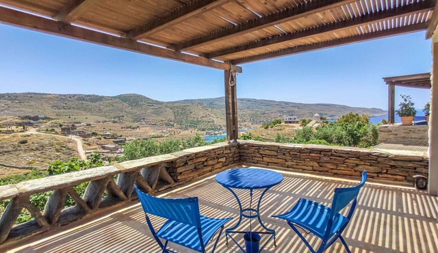 Zephyros | Pool & Tennis in Koundouros