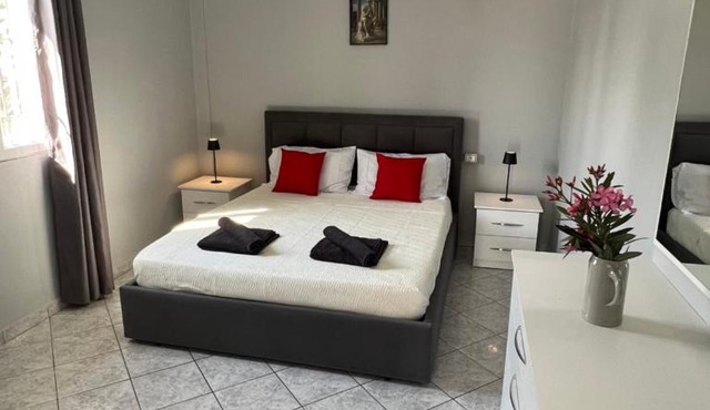 Zeus Guest House