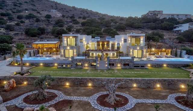 Zeus Luxury Villas (Villa Dia)