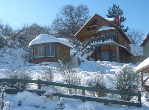 Zeus-village Chalet με πισίνα in Molos-Agios Konstantinos