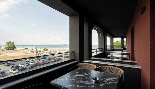 ZOI Girni – Seaside Hotel