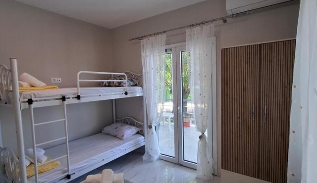 Zoya's house