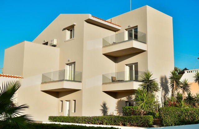 Golden Dream Apartments
