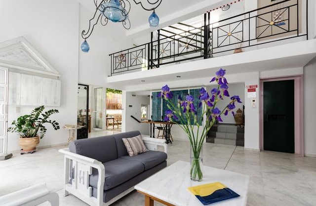 Happiness Maisonette 