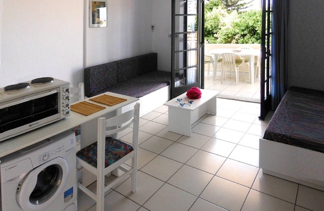 Kokkini Hani 1st floor lovely apartment 1-5 persons, 100 m. from the beach in Kokkini Hani