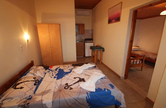 White House Pagoi Apartment