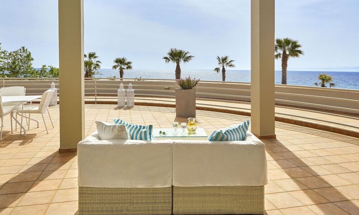 Megalos Prinos Hotel | Ilio Mare Beach Hotel by GHH