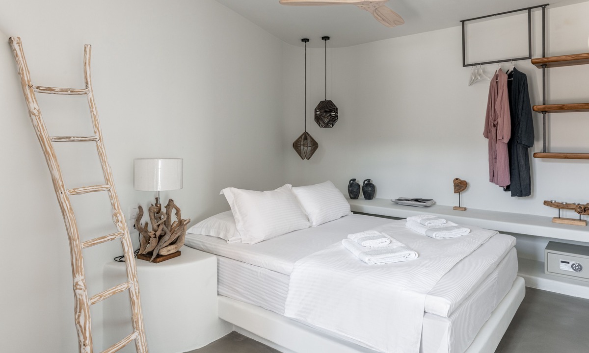 Alopronia Hotel | Zetine Suites Sikinos