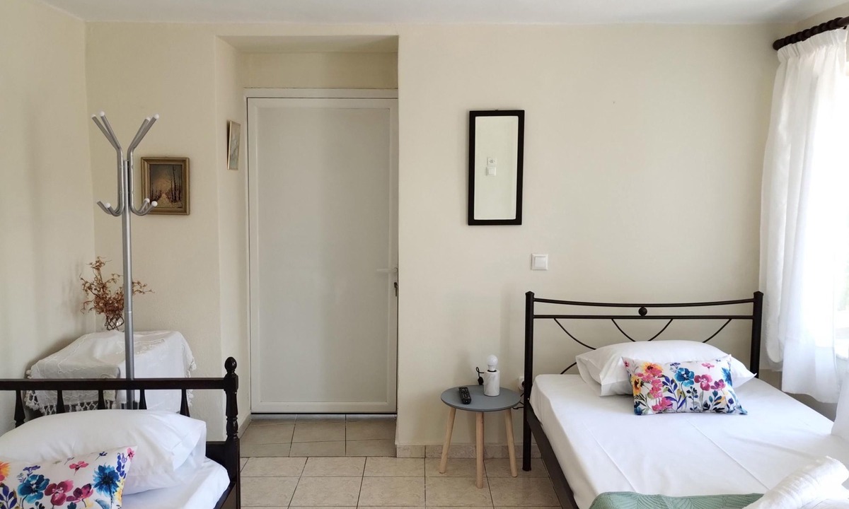 Afetai House | Zina s Cottage in Afetes