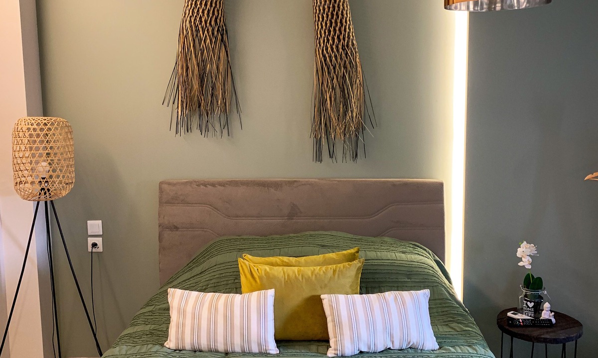 Zavlani Apartment | Luxury-1bed Apartment With Porch in Greece