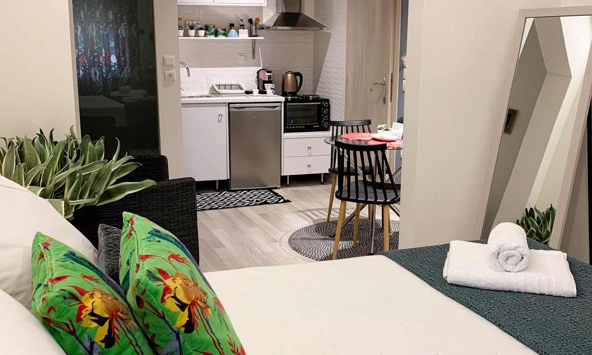 Zavlani Apartment | Beautiful and Cosy Apartment in Patras, Greece