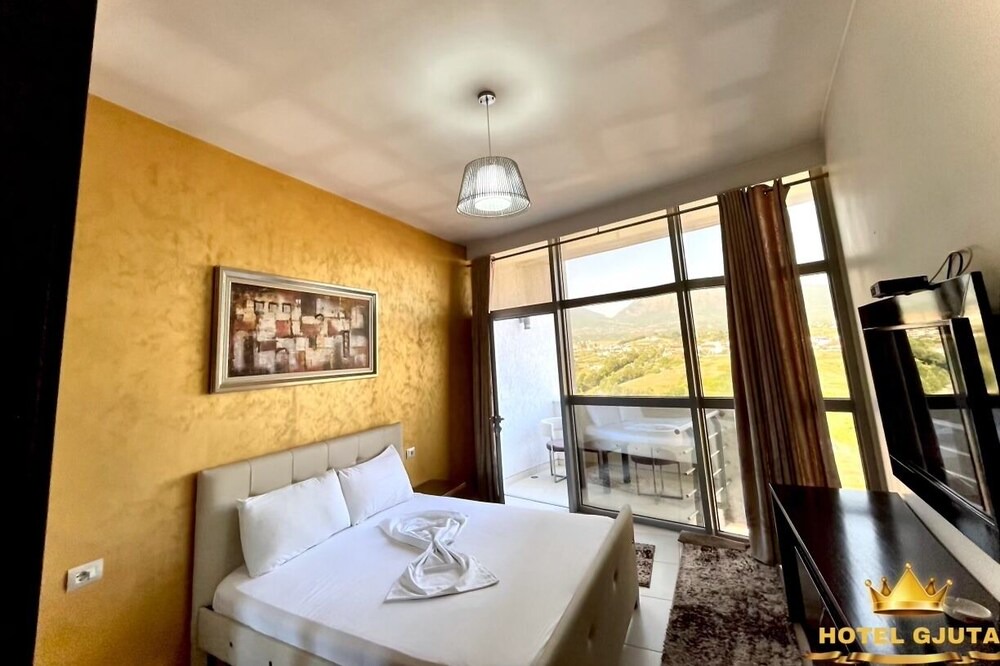 Farke Hotel | Gjuta Hotel