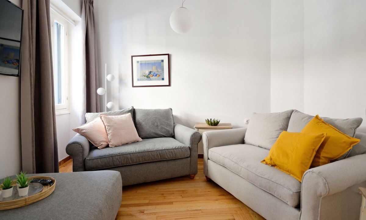 Pangrati Apartment | Art in Athens Suite