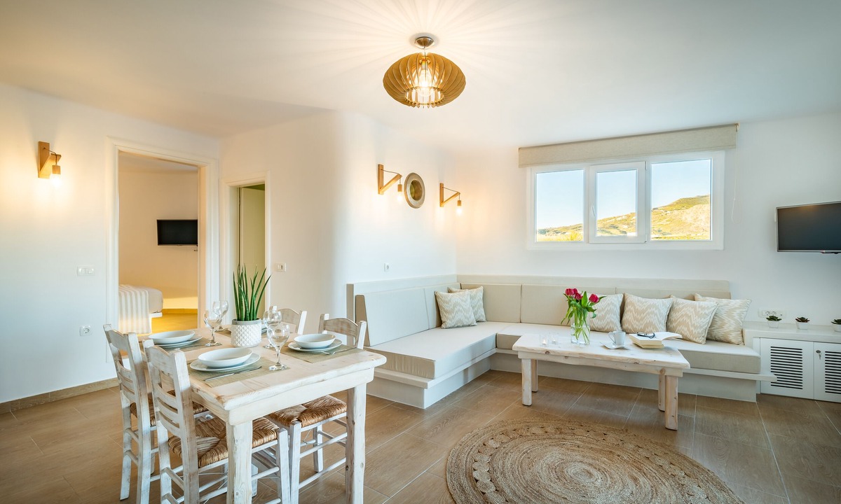 Vlychada Villa | Klimata House - Private Hot Tub Pool & BBQ Villa