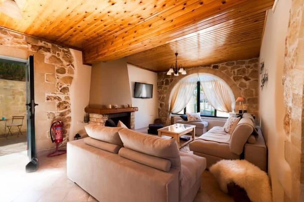 Provarma Villa | Villa Kirke