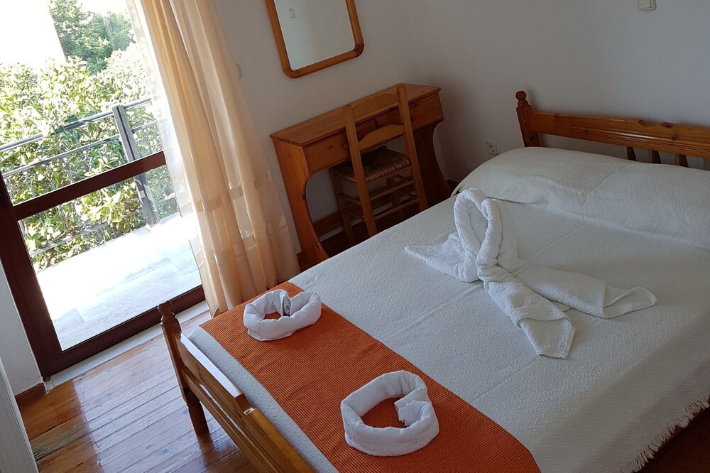 Alikianos House | Villa Flora
