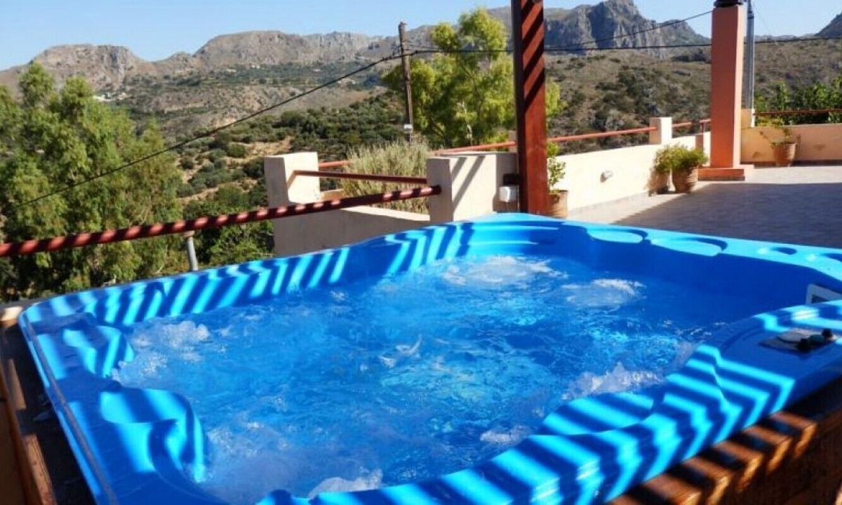 Latziana Villa | Traditional Stone Villa with Private Pool and AC, near to beautiful Beaches!