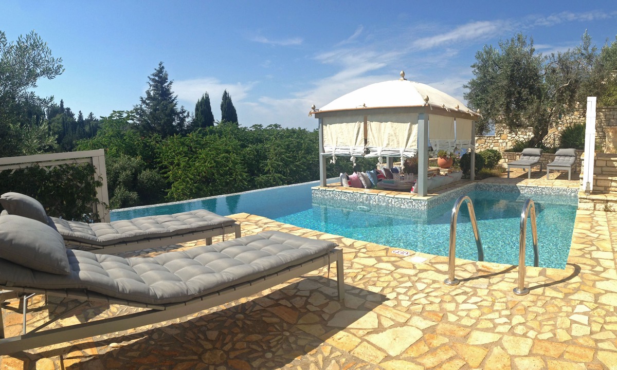 Vlachopoulatika Apartment | Opera House & Pool - Luxury Apartment Oro, Paxos