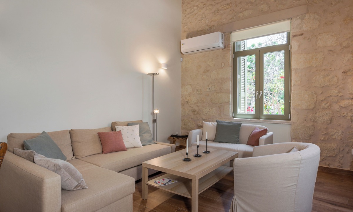 Halepa House | Lithos Residence