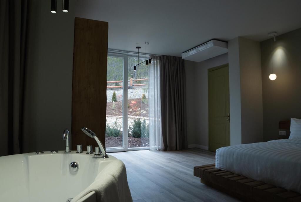 Voskopoje Hotel | Ura e Kovacit Agrotourism