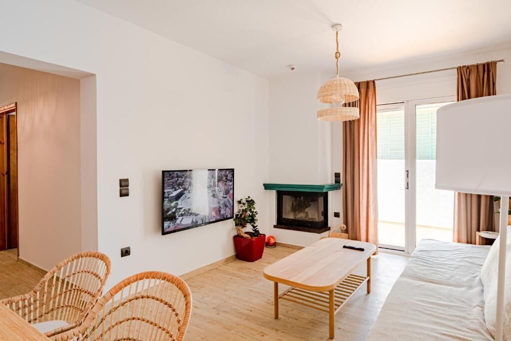 Argostoli Town Villa | Siora Agiolina 2 BD Private Pool Villa