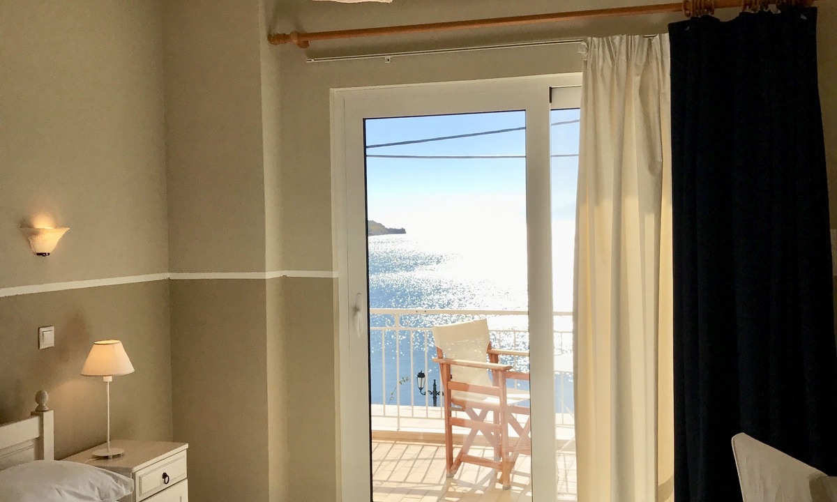 Sarakiniko Hotel | Paradisos