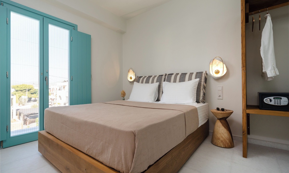 Agios Prokopios Hotel | àlas cycladic suites