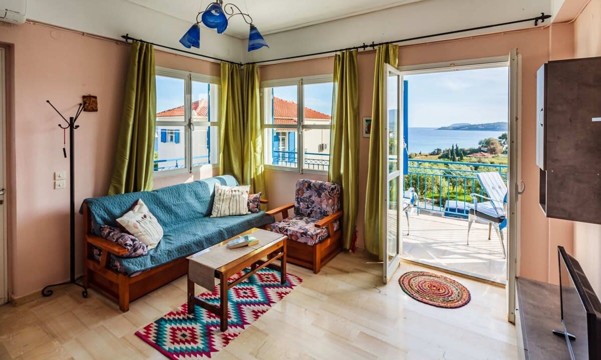 Koroni Apartment | Koroni Seaview Retreat - Summer Escape Lodging