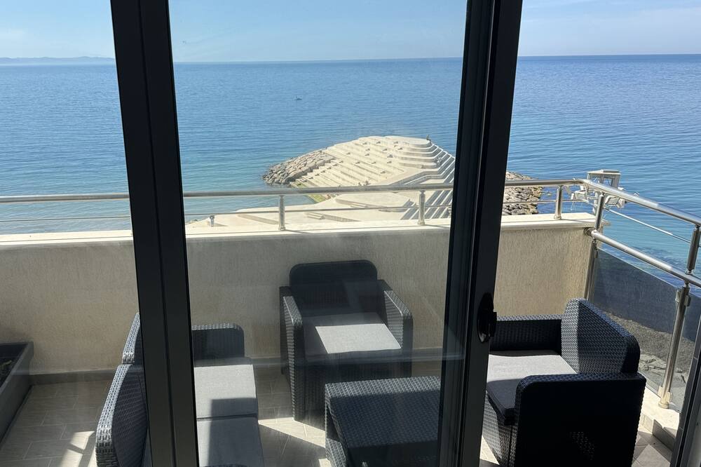 Durres Apartment | Beachfront BS Apartment 6